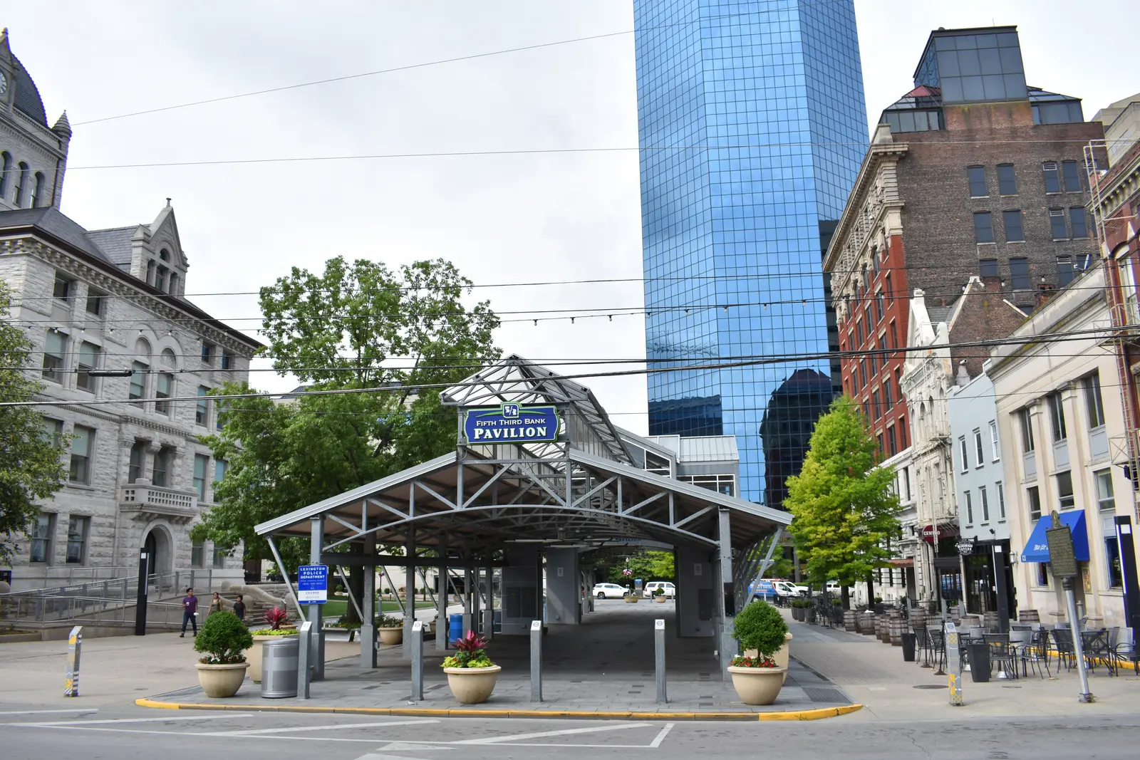 Outdoor tables along Cheapside beside the Fifth Third Pavilion in downtown Lexington.