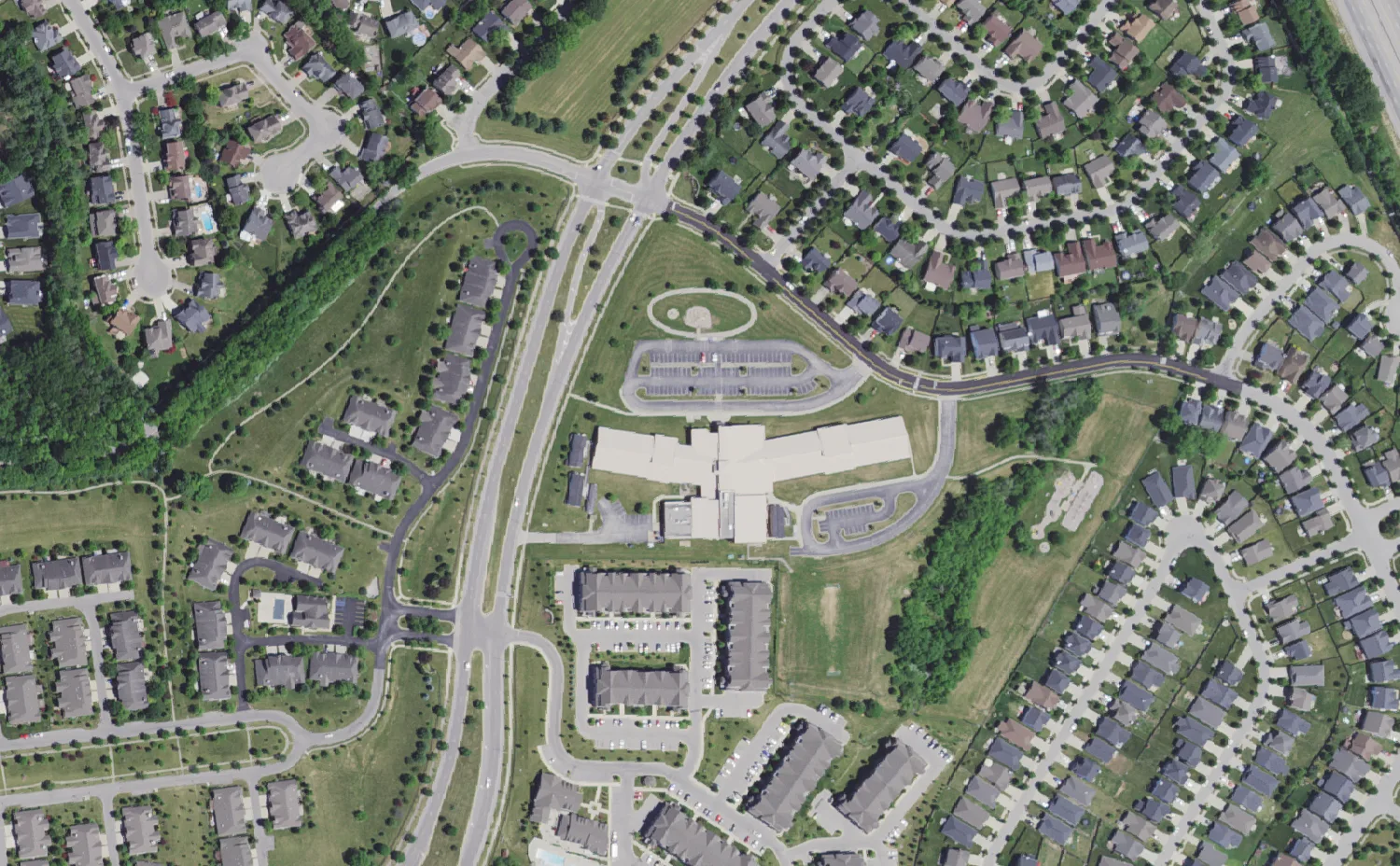 Athens-Chilesburg Elementary School and its grounds on Jouett Creek Drive in Lexington, seen from the air