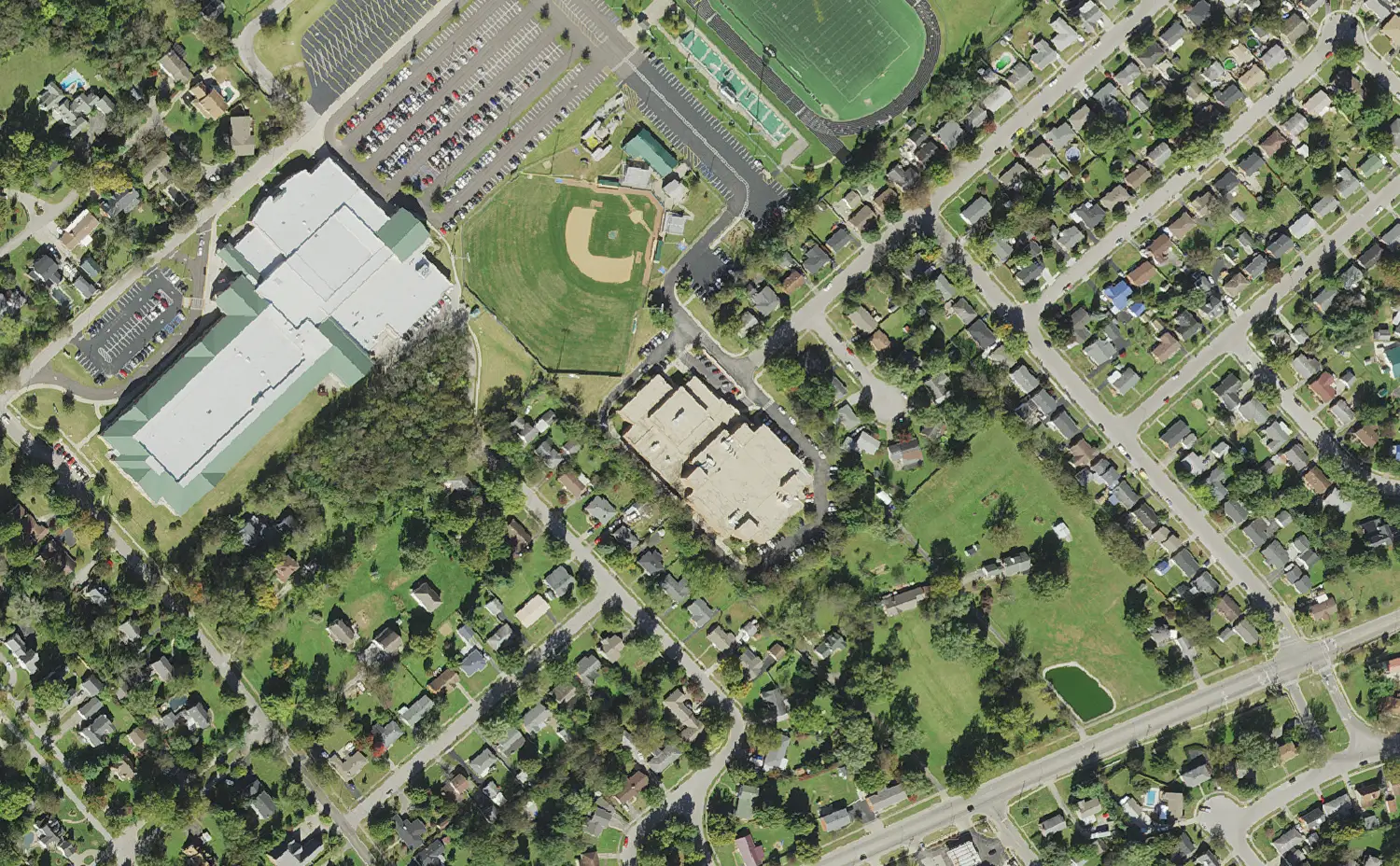Bryan Station Middle School and its grounds on Wickland Drive in Lexington, seen from the air
