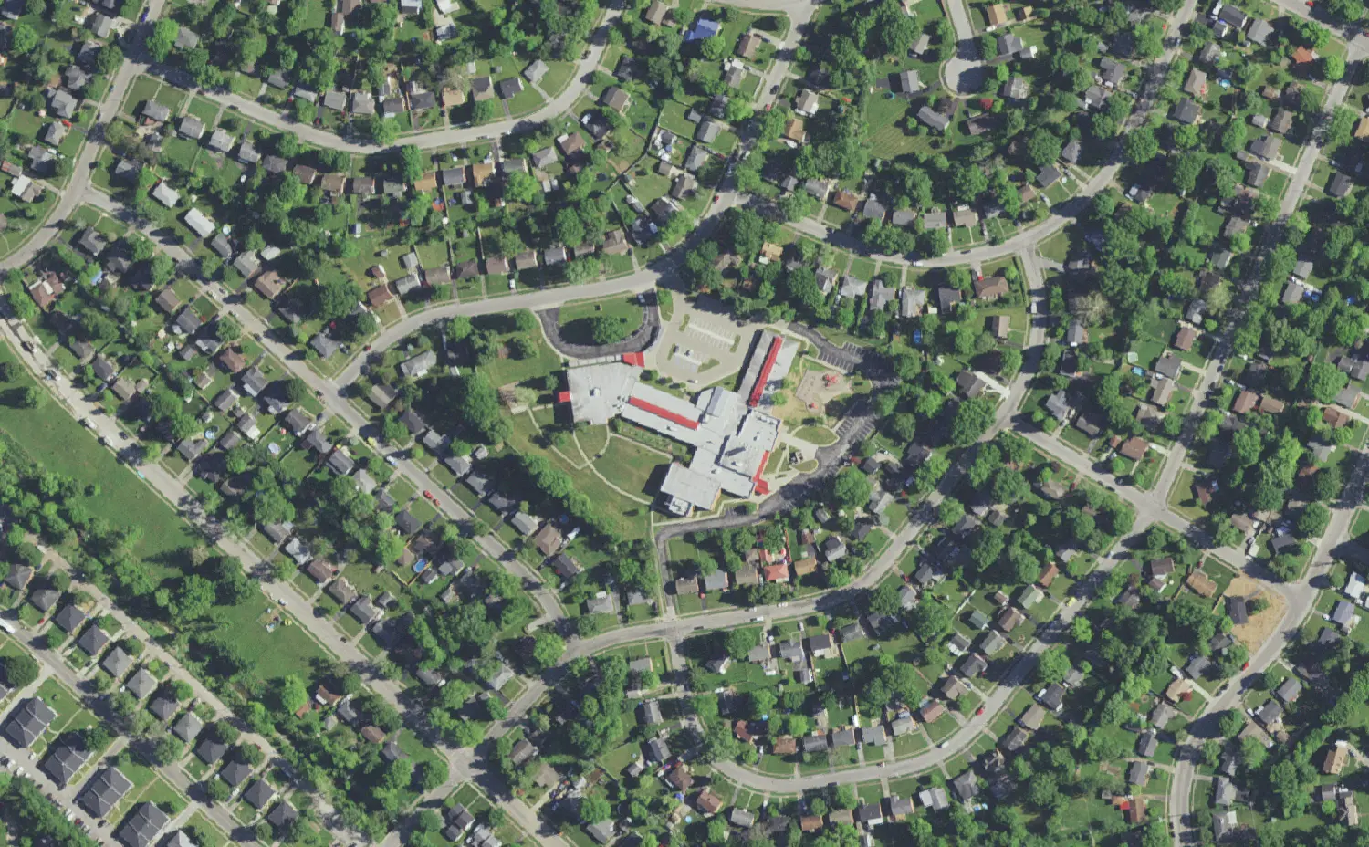 Cardinal Valley Elementary School and its grounds on Mandalay Road in Lexington, seen from the air