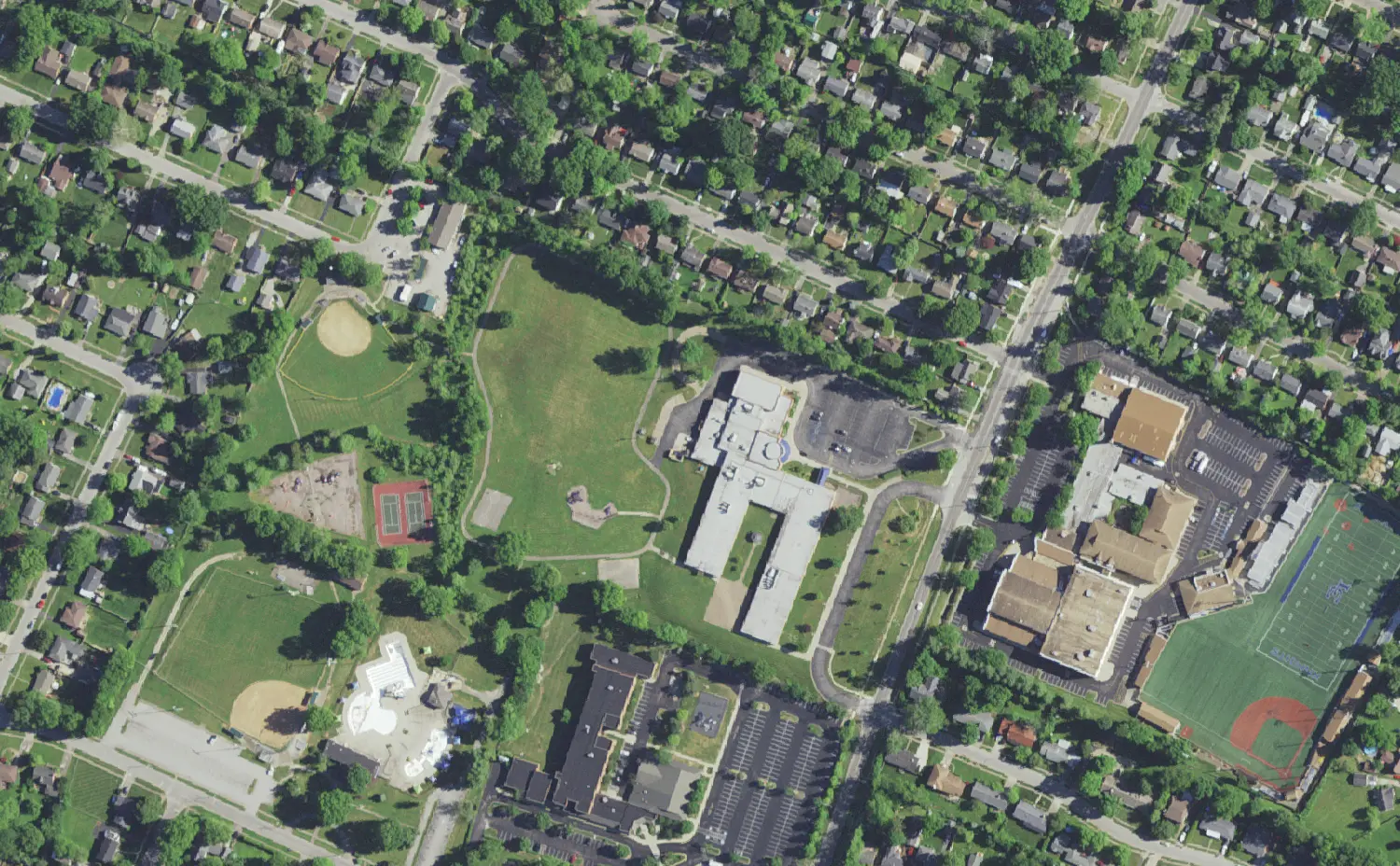Clays Mill Elementary School and its grounds on Clays Mill Road in Lexington, seen from the air