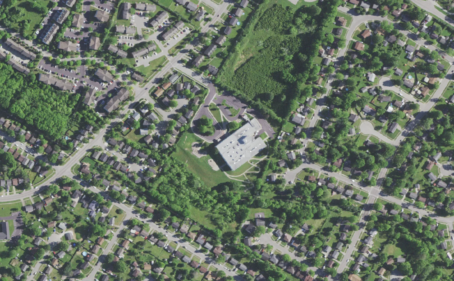 Millcreek Elementary School and its grounds on Reva Ridge Way in Lexington, seen from the air