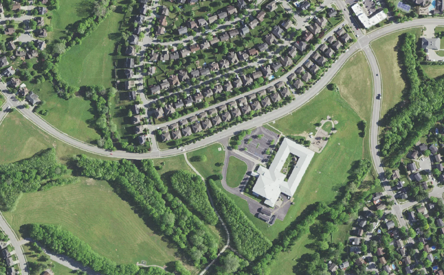 Veterans Park Elementary School and its grounds on Clearwater Way in Lexington, seen from the air