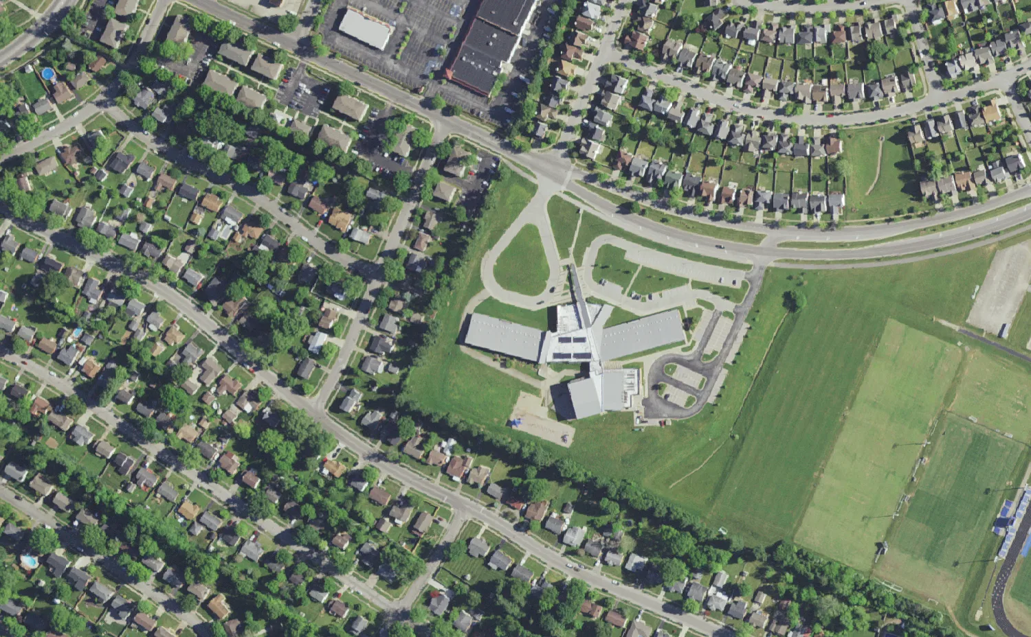 Wellington Elementary School and its grounds on Keithshire Way in Lexington, seen from the air