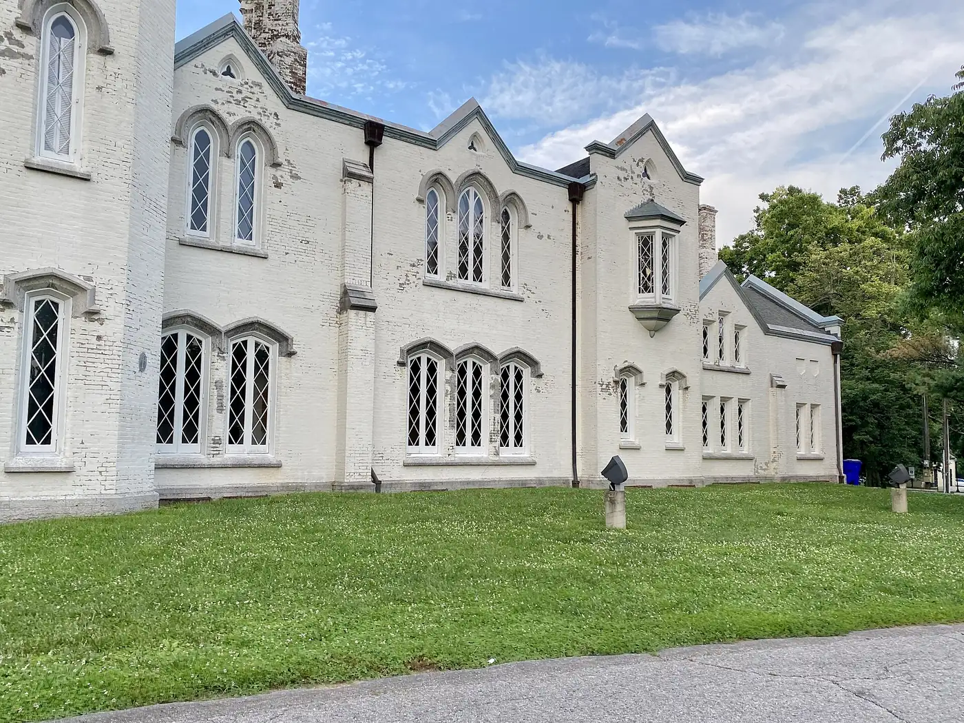 The Loudoun House in Castlewood Park, the park that is home to the Castlewood Aquatic Center and sprayground in Lexington